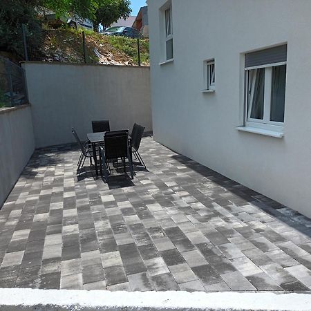 Apartmani Tolj Макарська Екстер'єр фото