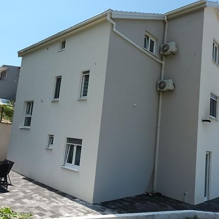 Apartmani Tolj Макарська Екстер'єр фото