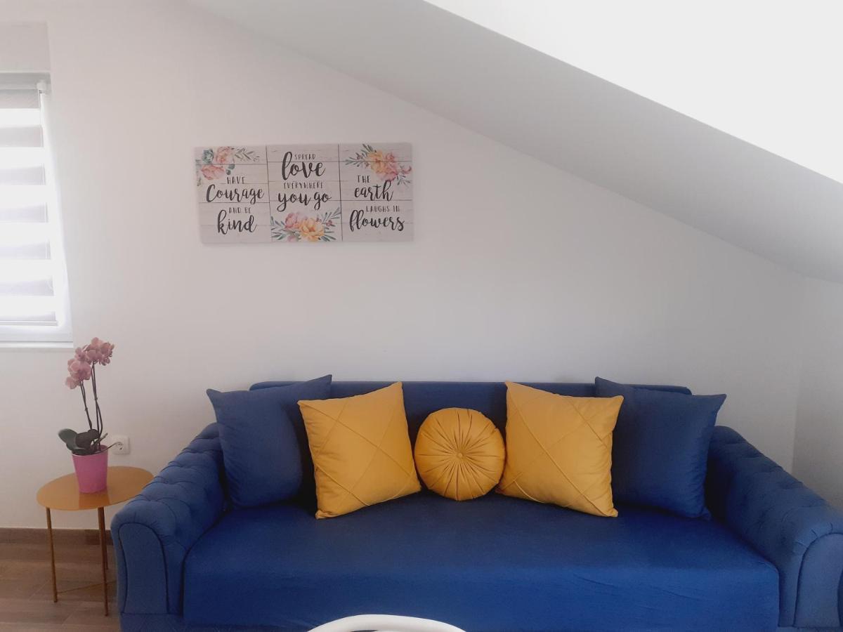 Apartmani Tolj Макарська Екстер'єр фото