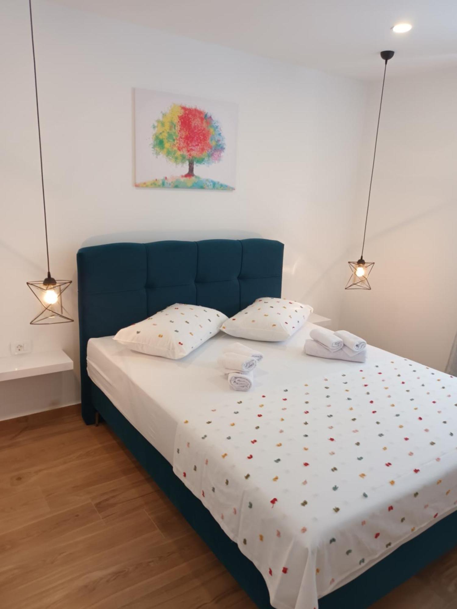 Apartmani Tolj Макарська Екстер'єр фото
