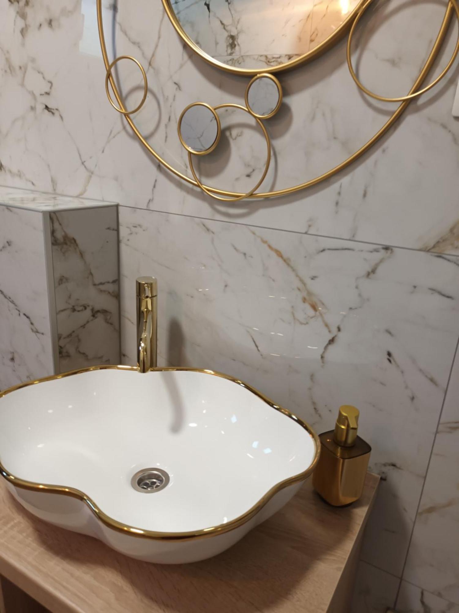 Apartmani Tolj Макарська Екстер'єр фото