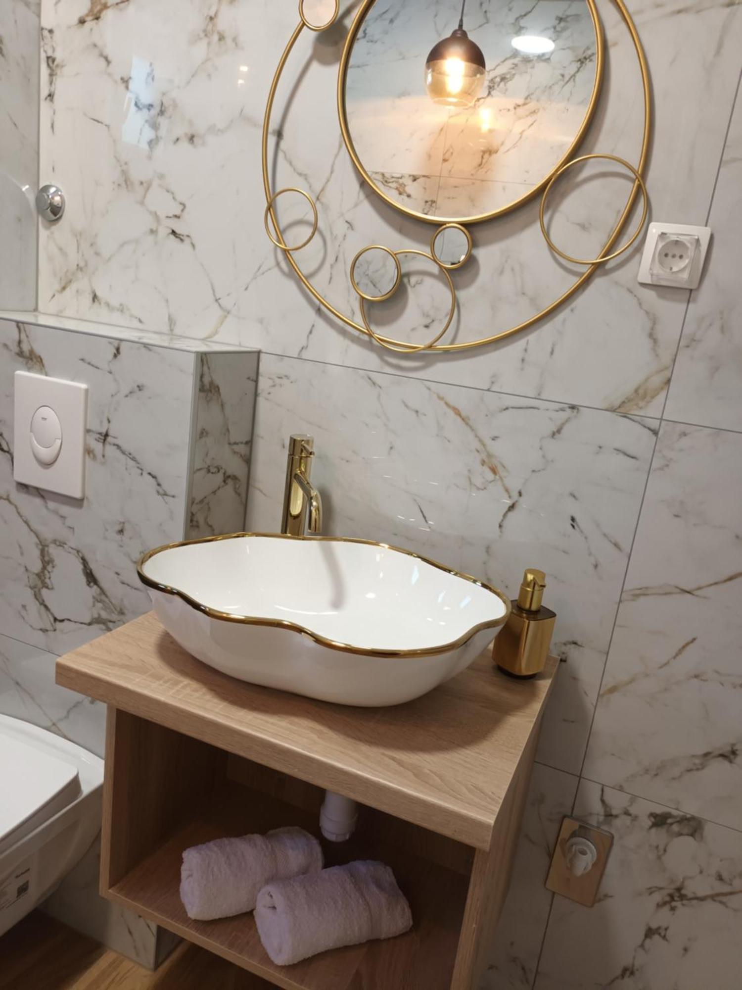 Apartmani Tolj Макарська Екстер'єр фото