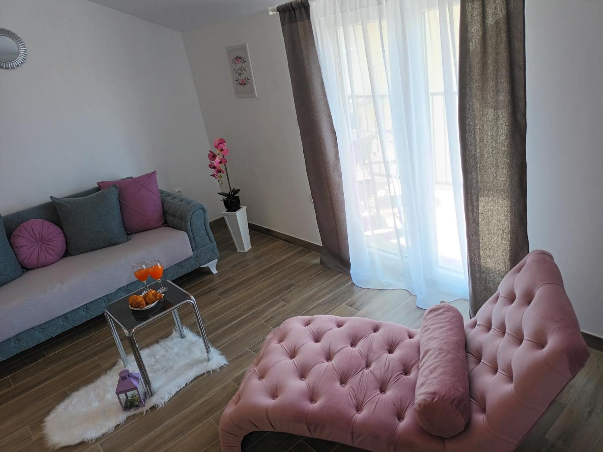 Apartmani Tolj Макарська Екстер'єр фото