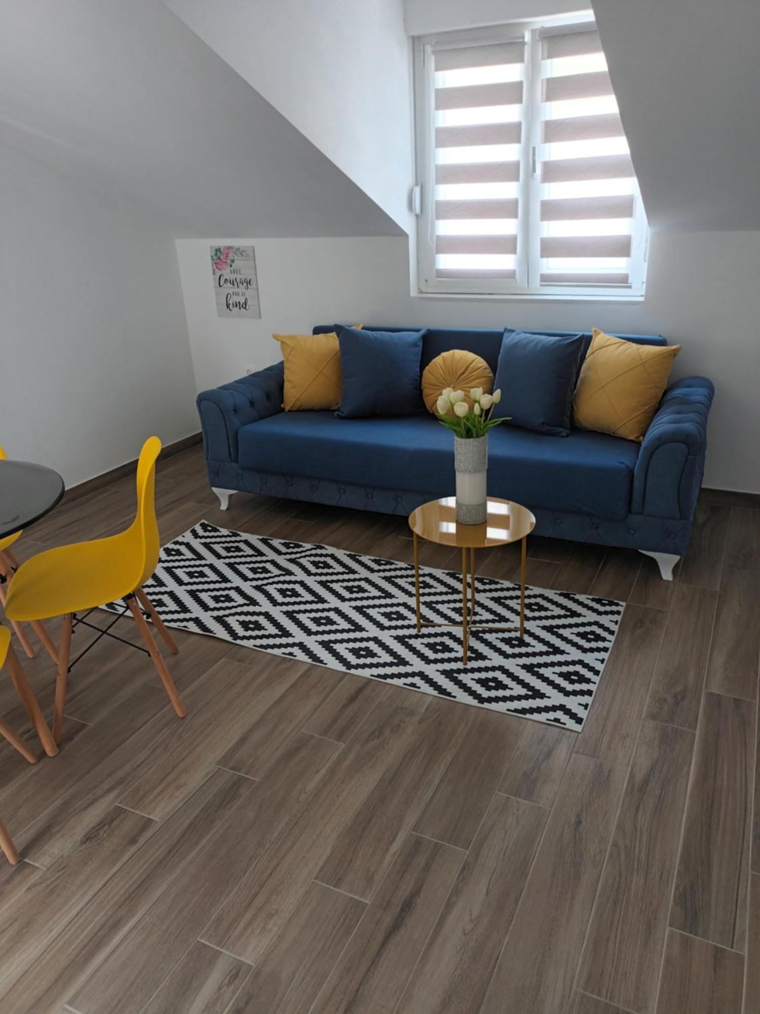 Apartmani Tolj Макарська Екстер'єр фото
